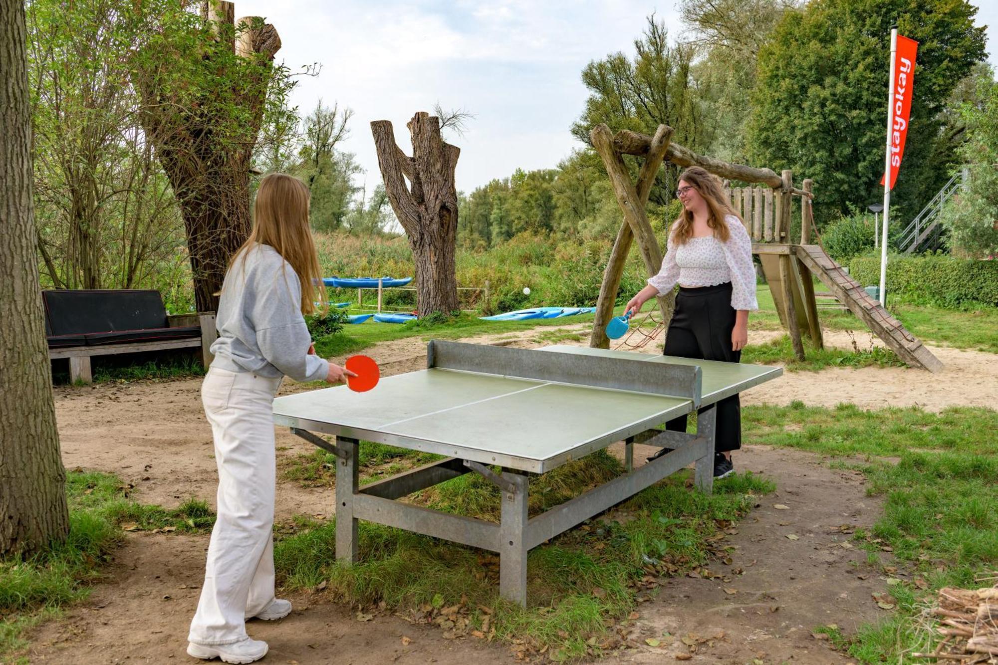 Stayokay Hostel Dordrecht - Nationaal Park De Biesbosch Екстериор снимка