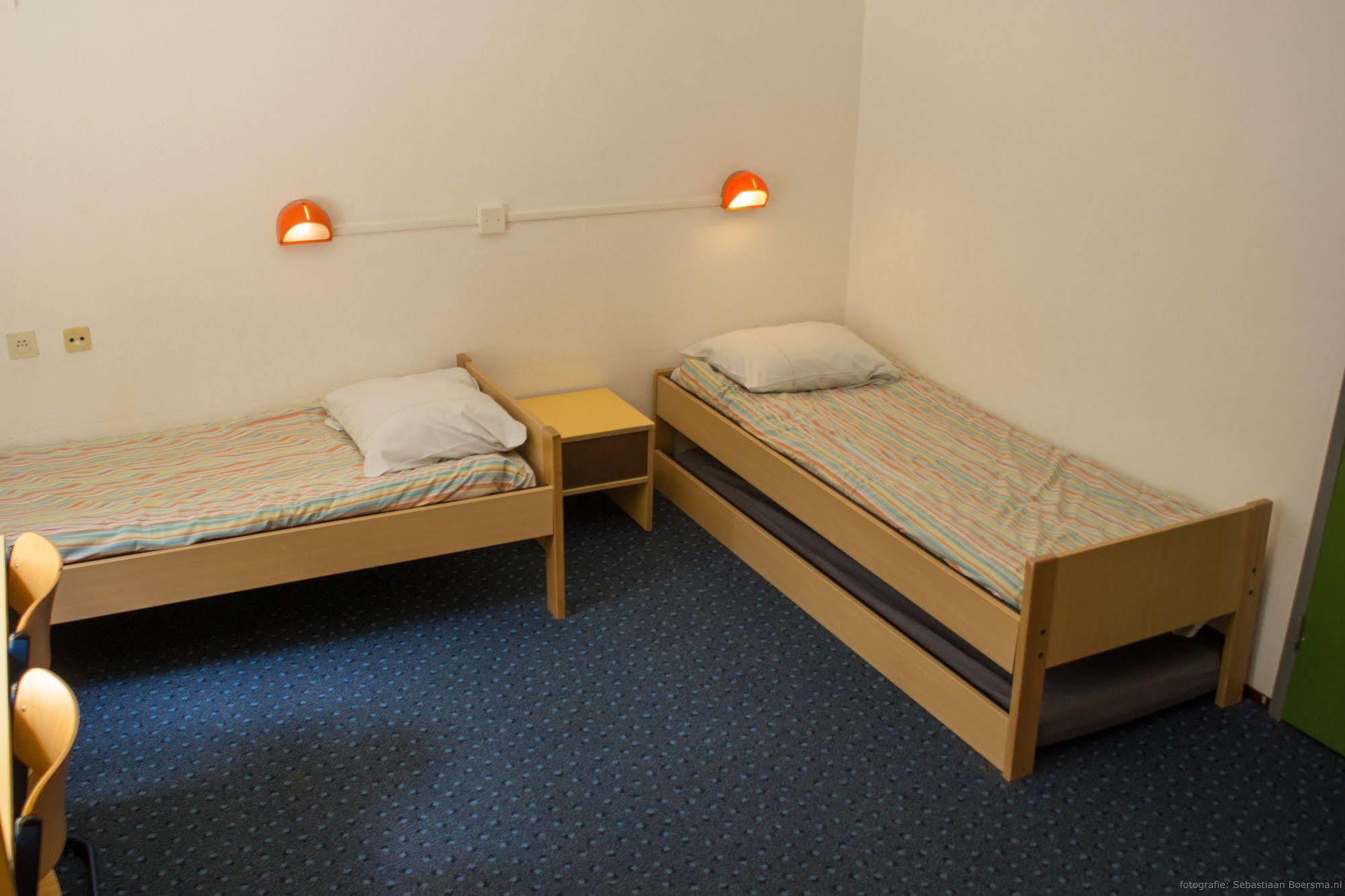 Stayokay Hostel Dordrecht - Nationaal Park De Biesbosch Екстериор снимка