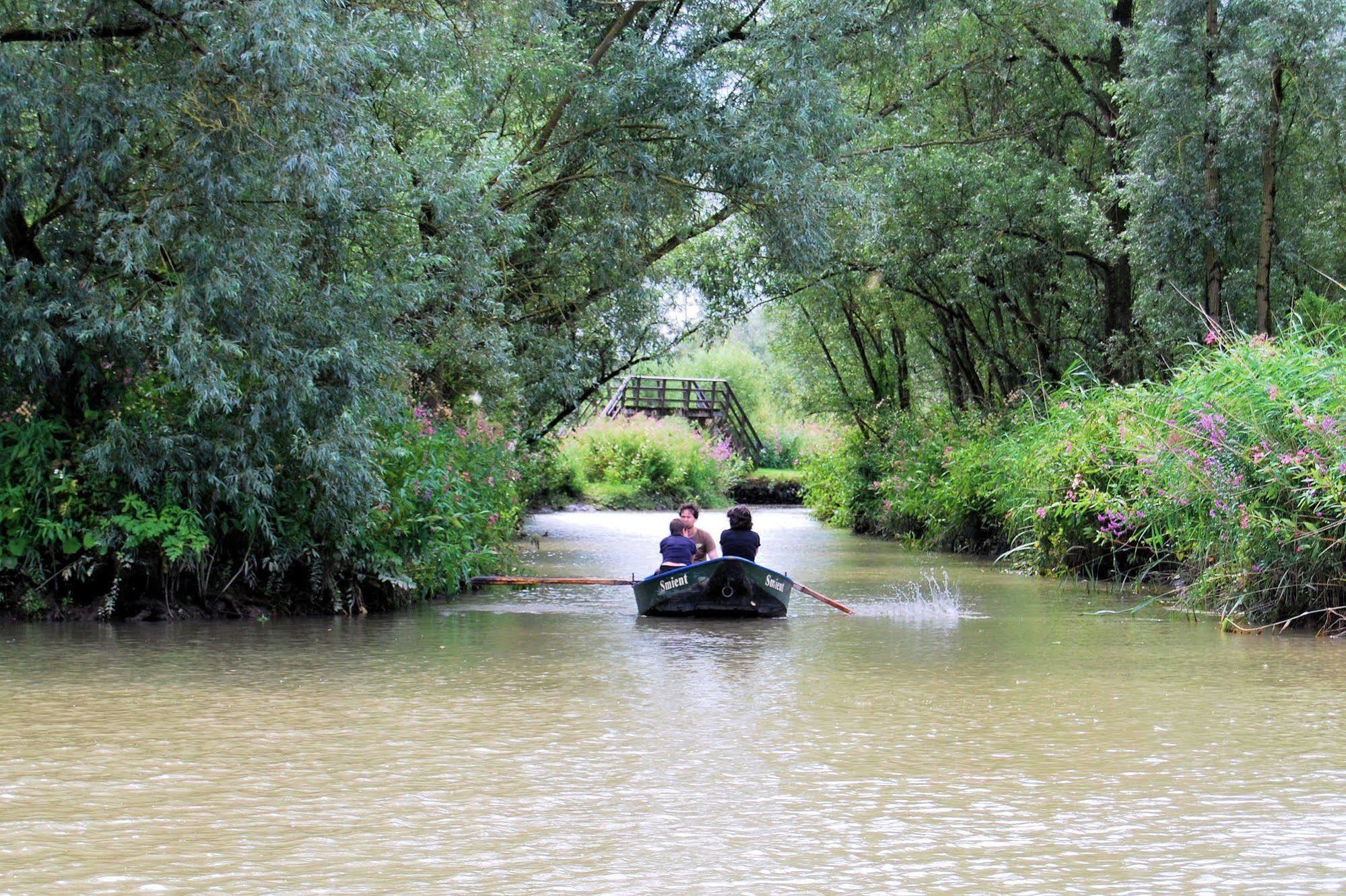 Stayokay Hostel Dordrecht - Nationaal Park De Biesbosch Екстериор снимка