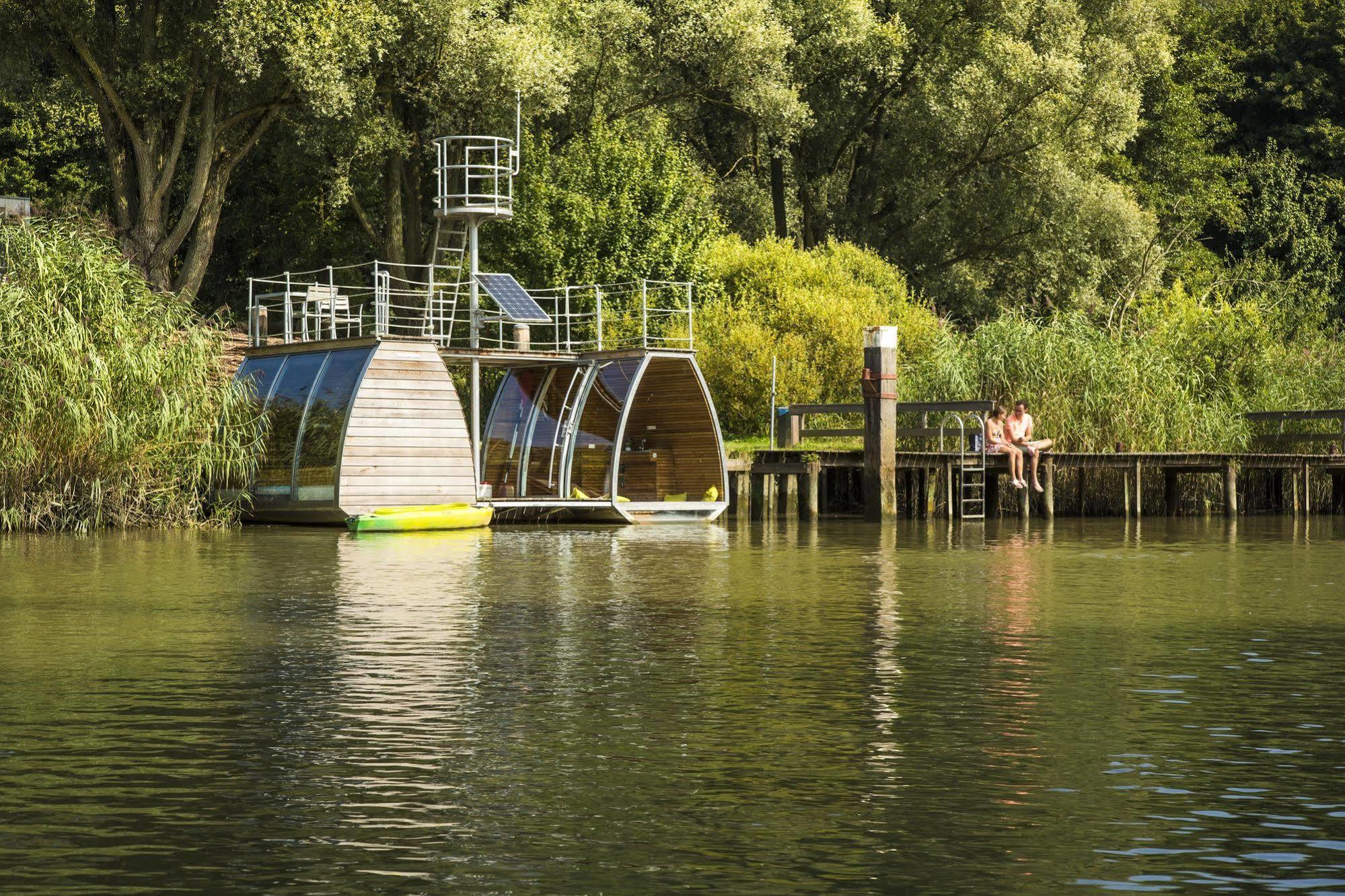 Stayokay Hostel Dordrecht - Nationaal Park De Biesbosch Екстериор снимка