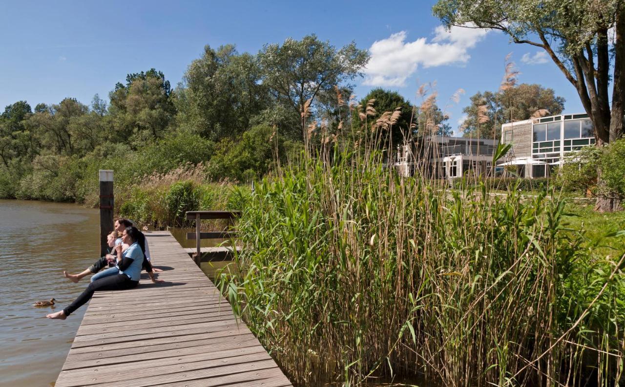 Stayokay Hostel Dordrecht - Nationaal Park De Biesbosch Екстериор снимка
